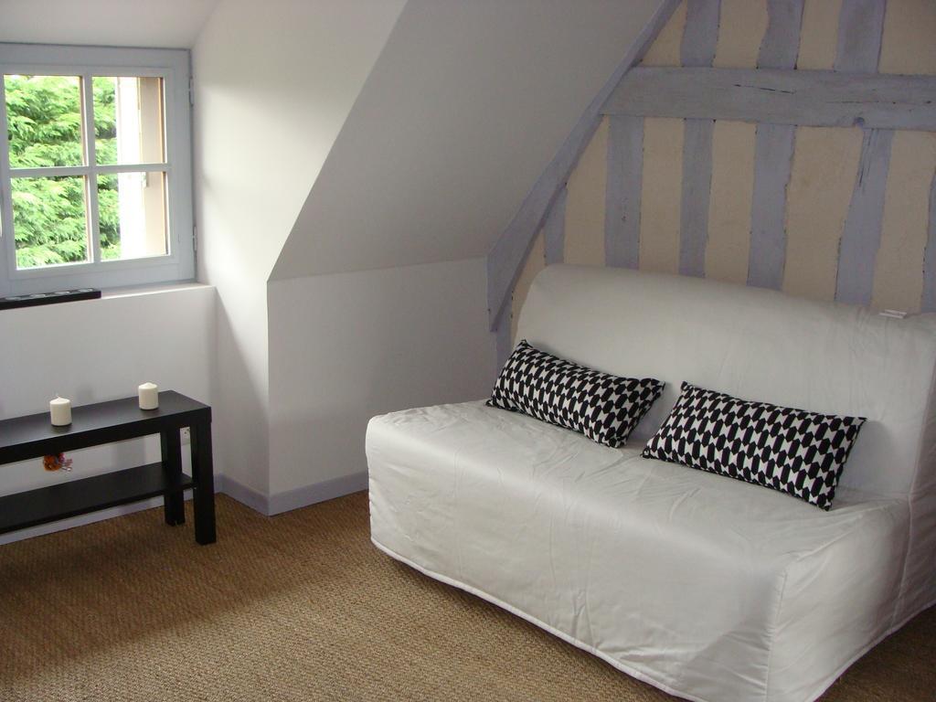 Le Vieux Castel Bed & Breakfast Goustranville ห้อง รูปภาพ