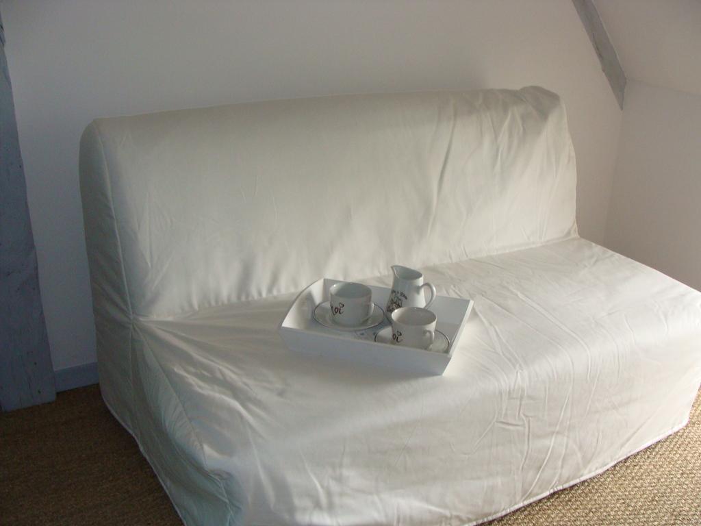 Le Vieux Castel Bed & Breakfast Goustranville ห้อง รูปภาพ