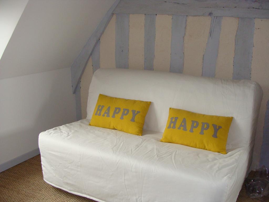 Le Vieux Castel Bed & Breakfast Goustranville ห้อง รูปภาพ
